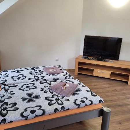 Studentska Apartments Карловы Вары Экстерьер фото