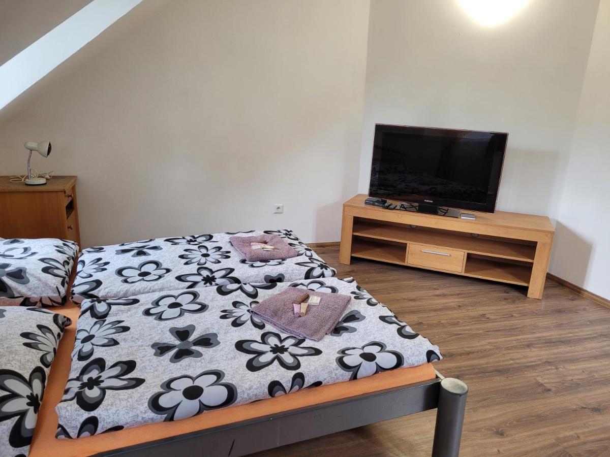 Studentska Apartments Карловы Вары Экстерьер фото
